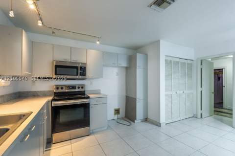 243 NE 212th Ter, Miami FL - photo 11 of 48