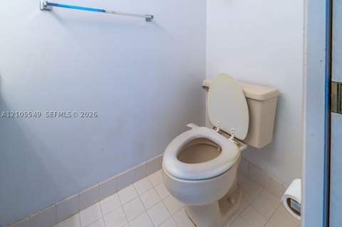 243 NE 212th Ter, Miami FL - photo 18 of 48