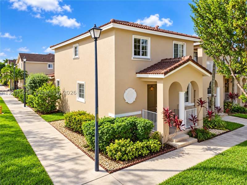 4 bedroom Townhouse at 14244 SW 272nd Ln, Mandarin Lakes, Homestead — photo 3