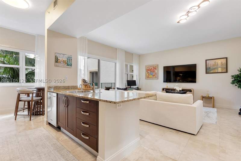 1 bedroom Condominium at 20000 E Country Club Dr 401, Turnberry Vlg No Tower Co, Aventura — photo 3