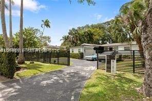 3 bedroom SingleFamilyResidence at 11810 W Biscayne Canal Rd, Halock-Sec 1, Miami — photo 4