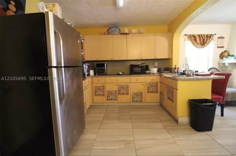 7010 NW 6th Ave, Miami FL - photo 9 of 15