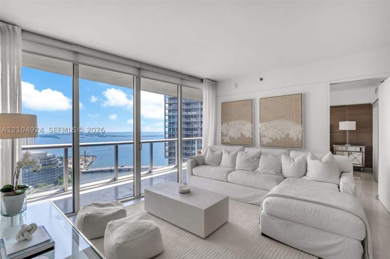 2 bedroom Condominium at 465 Brickell Ave 2703, Iconbrickell Condo No 1, Miami — photo 3