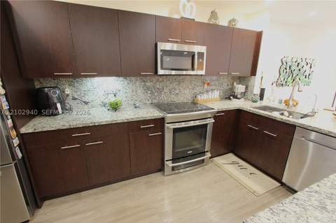 3815 Alcantara Ave D-77, Doral FL - photo 8 of 42