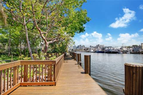 668 NW North River Dr, Miami FL - photo 14 of 27