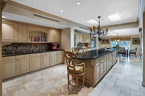 4620 Granada Blvd, Coral Gables FL - photo 12 of 66