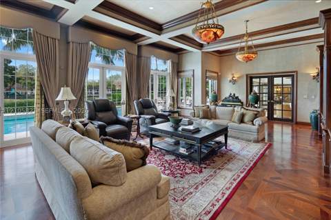 4620 Granada Blvd, Coral Gables FL - photo 18 of 66