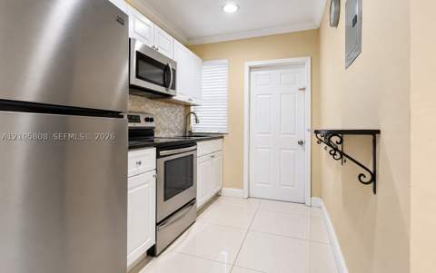 103 NW 6th Ave 1, Miami FL - photo 10 of 19