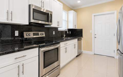103 NW 6th Ave 1, Miami FL - photo 11 of 19