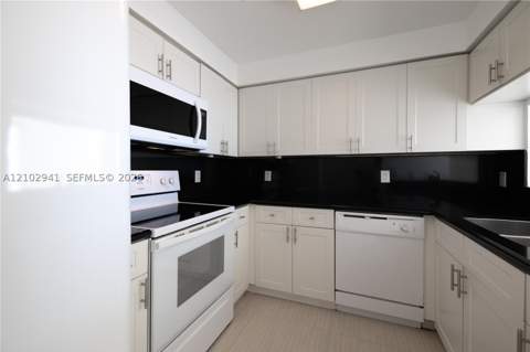 2475 Brickell Ave 1807, Miami FL - photo 7 of 19