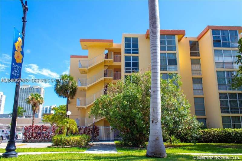 1 bedroom Condominium at 200 172nd St 101, Avila South Condo, Sunny Isles Beach — photo 2