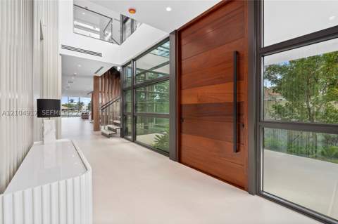 271 N Shore Dr, Miami Beach FL - photo 8 of 60