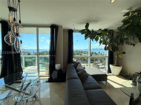 7900 Harbor Island Dr 925, North Bay Village FL - photo 16 of 42