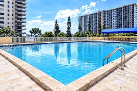 251 174th St 212, Sunny Isles Beach FL - photo 22 of 28
