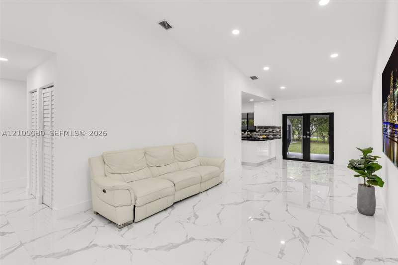 3 bedroom SingleFamilyResidence at 9755 SW 148th Ct, Hammocks Sec 2, Miami — photo 4