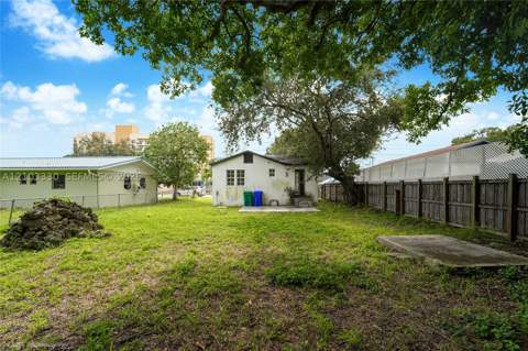 1053 NW 55th St, Miami FL - photo 7 of 15