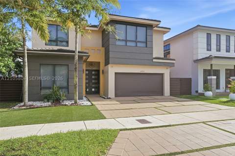 15932 SW 136th Way, Miami FL - photo 8 of 59