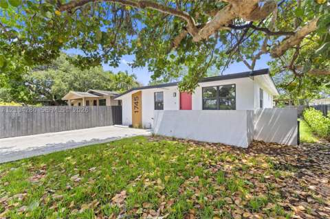 1745 NW 151st St, Miami Gardens FL - photo 7 of 29