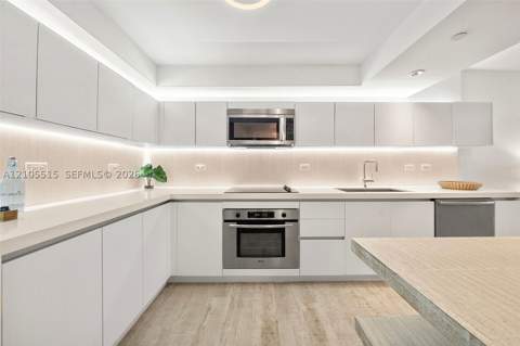 102 24th St 1213, Miami Beach FL - photo 11 of 86