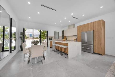 1771 NW 3 St, Miami FL - photo 11 of 39