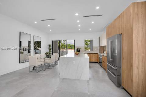 1771 NW 3 St, Miami FL - photo 12 of 39