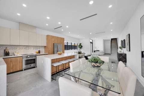 1771 NW 3 St, Miami FL - photo 13 of 39