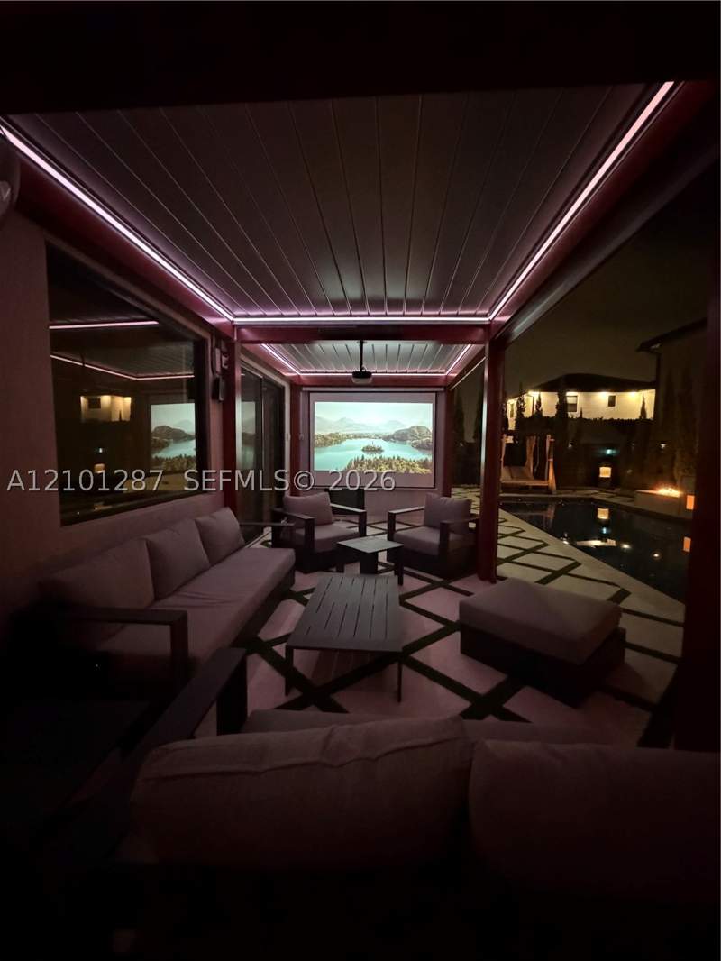 5 bedroom SingleFamilyResidence at 13661 SW 160th Ct, Crestview West, Miami — photo 4