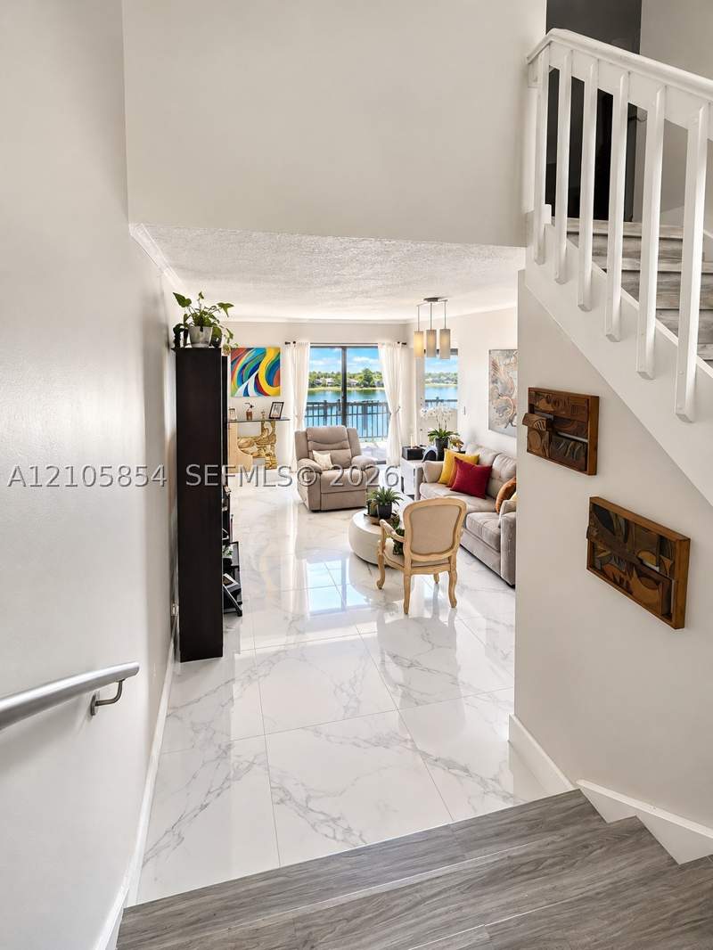 4 bedroom Condominium at 454 NW 97th Pl, East Wind Lake Village, Miami — photo 3