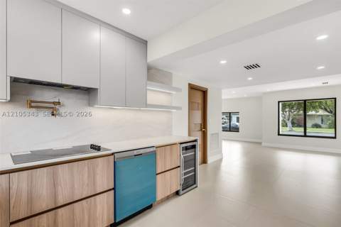 1735 SW 97th Pl, Miami FL - photo 11 of 46