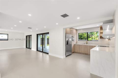 1735 SW 97th Pl, Miami FL - photo 8 of 46