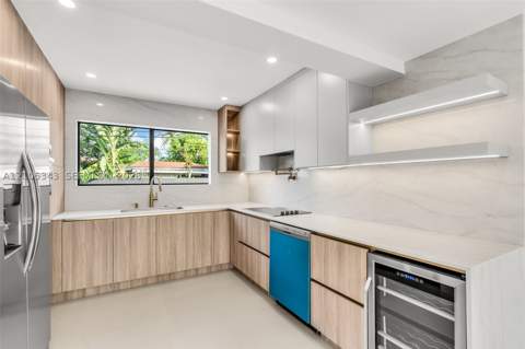 1735 SW 97th Pl, Miami FL - photo 9 of 46