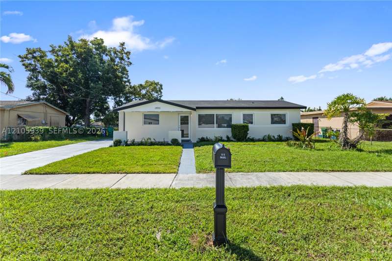 4 bedroom SingleFamilyResidence at 2850 NW 205th St, Lakewood Ests, Miami Gardens — photo 3