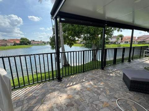 16284 SW 100th Ter, Miami FL - photo 12 of 17
