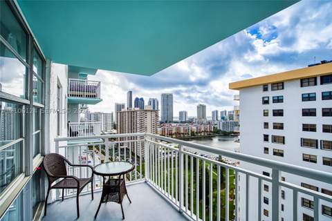 301 174th St 2208, Sunny Isles Beach FL - photo 6 of 48