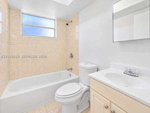 1350 NE 119th St 135007, Miami FL - photo 7 of 10