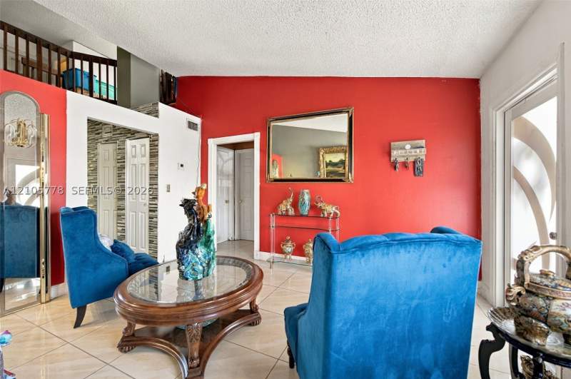 4 bedroom SingleFamilyResidence at 2756 W 54th St, Alameda By The Lake, Hialeah — photo 4