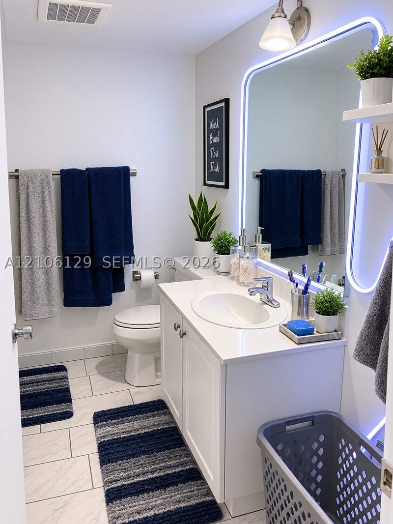 1 bedroom Condominium at 2740 SW 28th Ter 307, Villaggio In The Grove To, Miami — photo 5