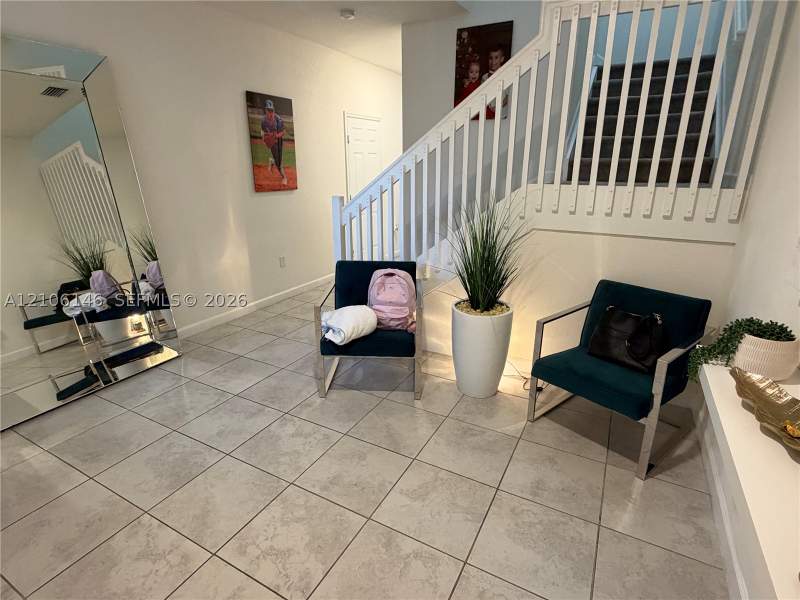 4 bedroom Townhouse at 3259 W 100th Ter, Aquabella Section One, Hialeah — photo 2