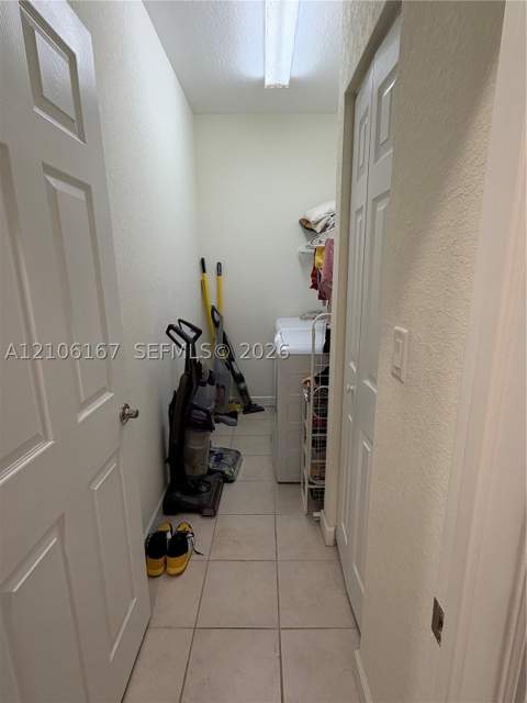 3277 W 100th Ter, Hialeah FL - photo 12 of 26