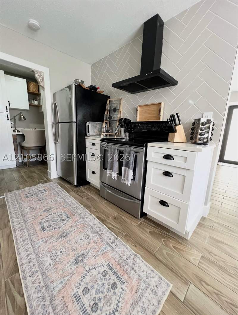 3 bedroom SingleFamilyResidence at 11241 SW 7th Ter, Sweetwater Groves .14 Ac, Sweetwater — photo 2