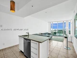 888 Biscayne Blvd 811, Miami FL - photo 11 of 33