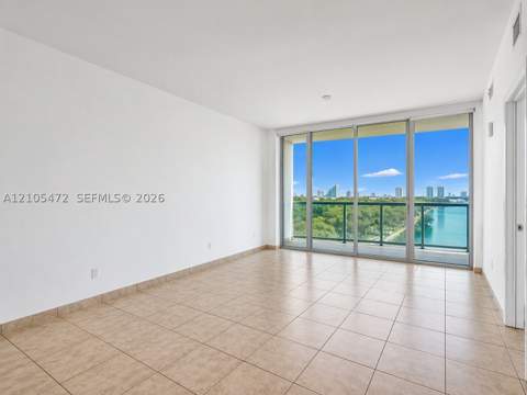 888 Biscayne Blvd 811, Miami FL - photo 8 of 33