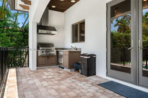 1210 95th St, Bay Harbor Islands FL - photo 12 of 56