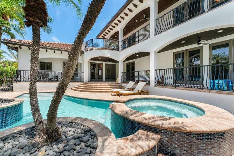 4 bedroom SingleFamilyResidence at 1210 95th St, Bay Harbor Island, Bay Harbor Islands — photo 3