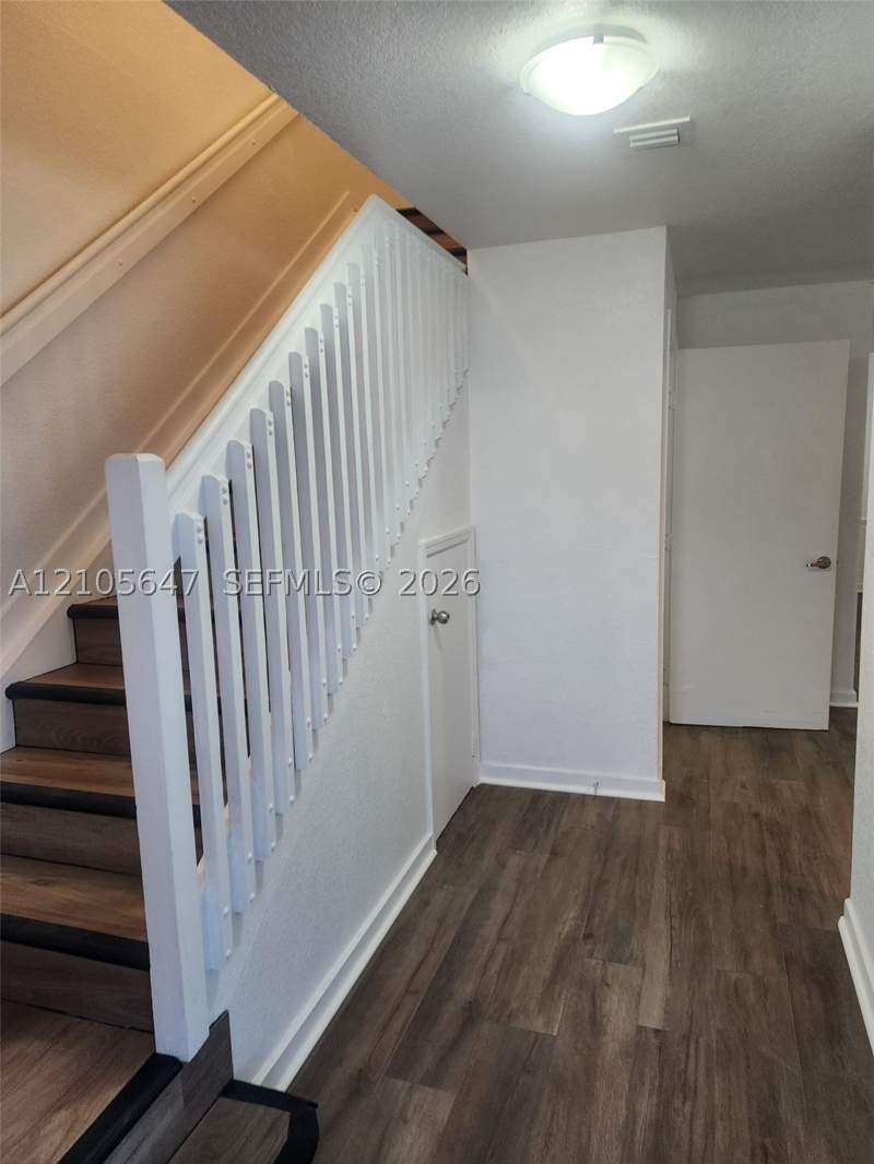 3 bedroom Townhouse at 210 SW 3rd Ct, Jalil Subdivision, Florida City — photo 3