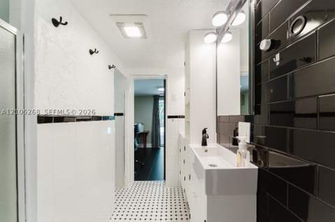230 Miami Springs Ave, Miami Springs FL - photo 19 of 42