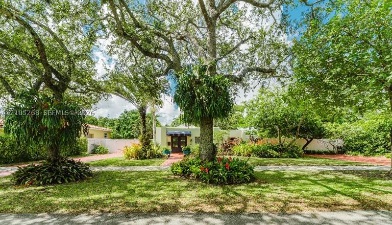 3 bedroom SingleFamilyResidence at 230 Miami Springs Ave, Fec Addn To Hialeah, Miami Springs — photo 2