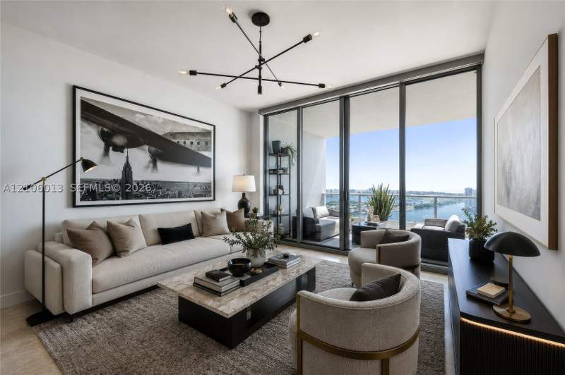 1 bedroom Condominium at 900 Biscayne Blvd 4205, 900 Biscayne Bay Condo, Miami — photo 2