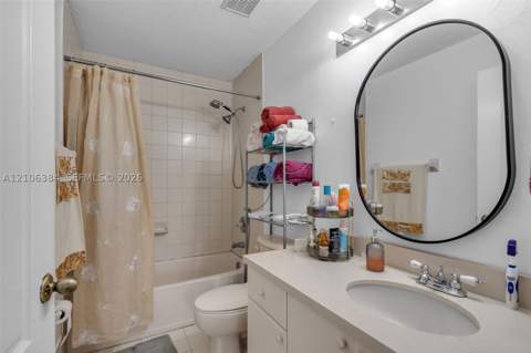 7361 NW 174th Ter 105, Hialeah FL - photo 20 of 38
