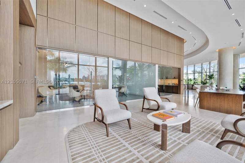 4 bedroom Condominium at 2411 Laguna Circle 3001, One Park Tower, Miami — photo 2